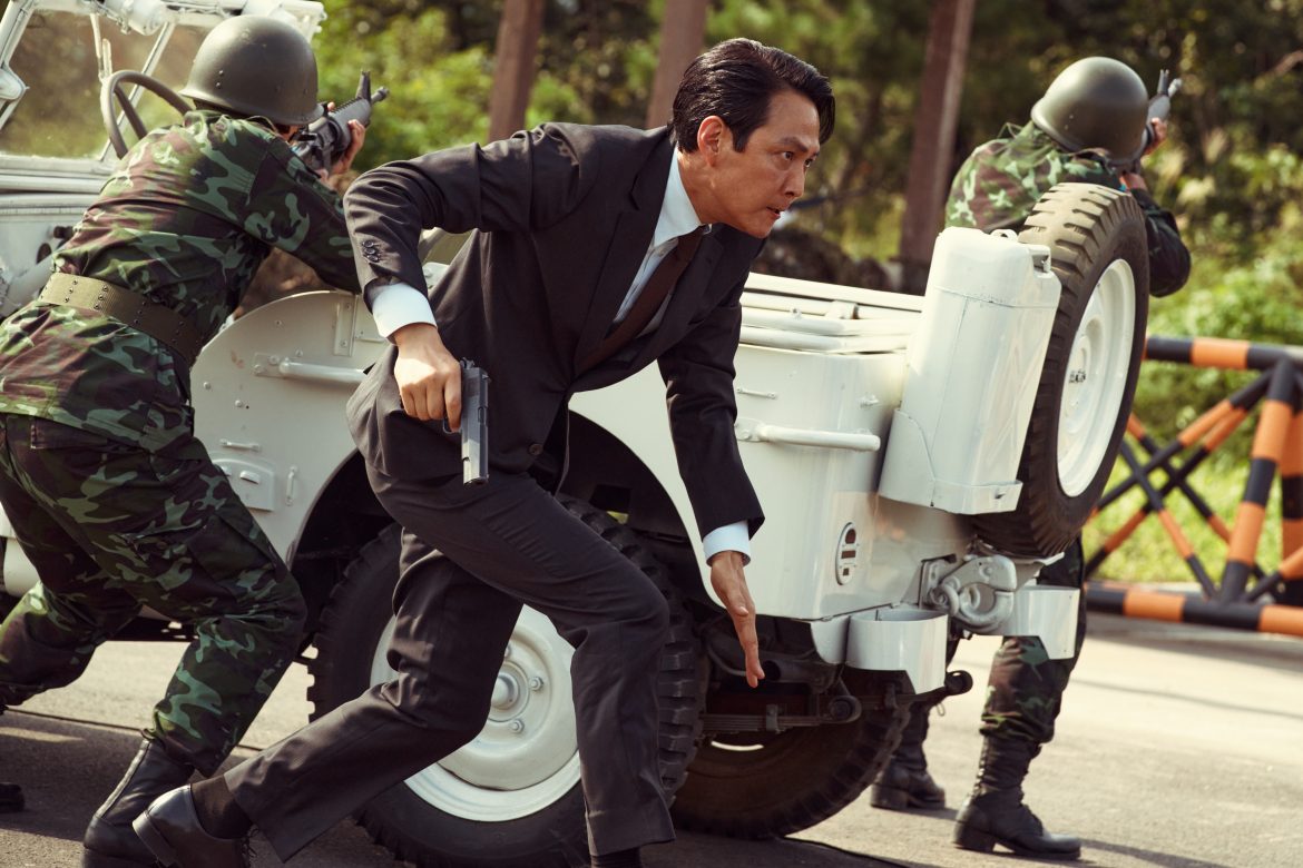 LEE JUNG JAE leads blockbuster film HUNT, reaching 3 million ticket sales in it’s second week